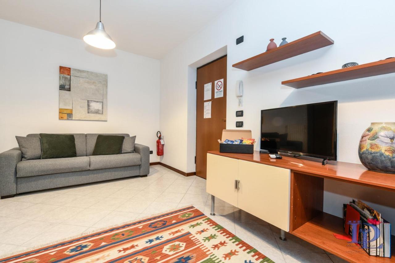 Apartamento Desenzanoloft Blue Lake Star Desenzano del Garda Exterior foto